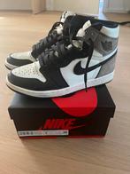 Nike Jordan 1 Mocha mt 41, Ophalen of Verzenden, Gedragen, Bruin