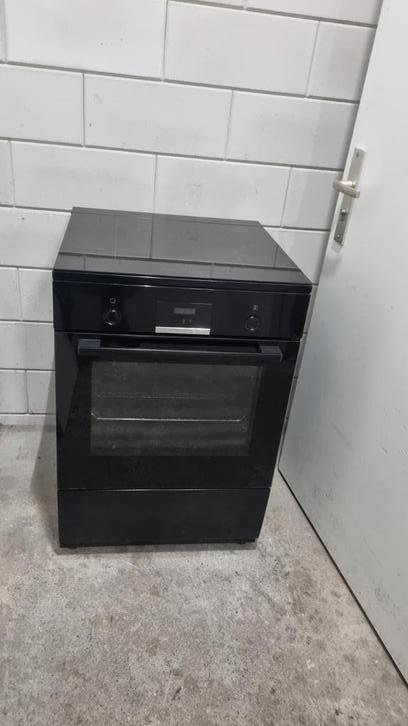 Bosch inductie fornuis met heteluchtoven, Witgoed en Apparatuur, Fornuizen, Zo goed als nieuw, Vrijstaand, Inductie, 4 kookzones