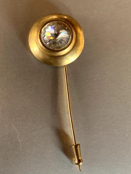 Grote vergulde pin broche met geslepen kristal steen v. 3 cm, Sieraden, Tassen en Uiterlijk, Broches, Zo goed als nieuw, Overige materialen