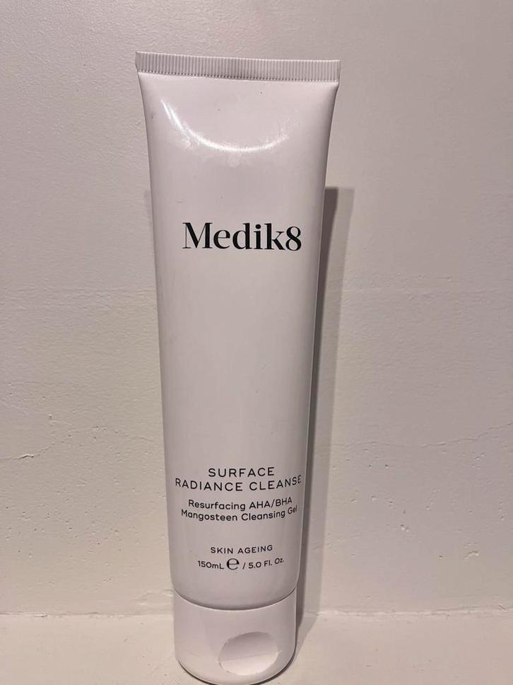 Medik8 Surface Radiance Cleanse - Nieuw!, Sieraden, Tassen en Uiterlijk, Uiterlijk | Gezichtsverzorging, Nieuw, Reiniging, Gehele gezicht