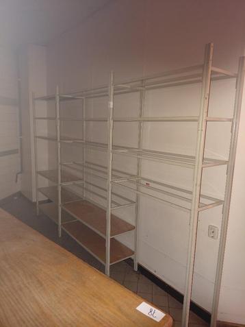 3 secties magazijn stelling beschikbaar voor biedingen