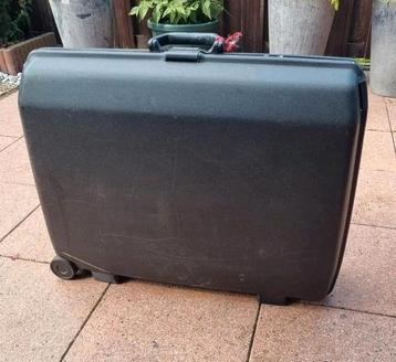 Samsonite Koffer met Wieltjes  beschikbaar voor biedingen