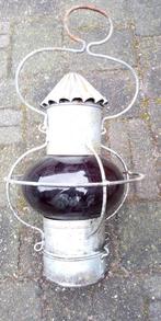 Oude scheepslantaarn met donker rood glas, Ophalen, Gebruikt, Motorboot of Zeilboot, Gebruiksvoorwerp