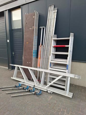 Aluminium rolsteiger 75x305, werkhoogte 8,2  in prima staat  beschikbaar voor biedingen