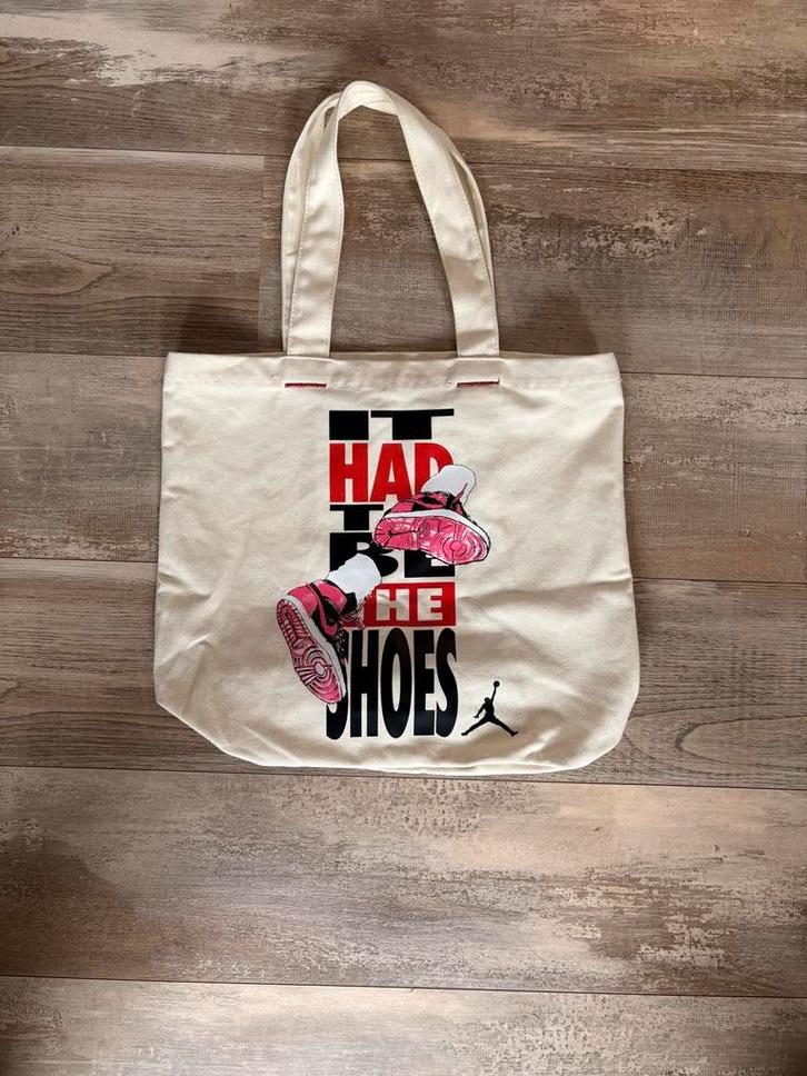 Jordan Tote Bag met Ritsvak, Sieraden, Tassen en Uiterlijk, Tassen | Damestassen, Nieuw, Shopper, Beige, Ophalen of Verzenden