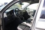 Volkswagen Tiguan 1.5 TSI ACT R-Line | Panoramadak | Camera, Zwart, 4 cilinders, 150 pk, Leder