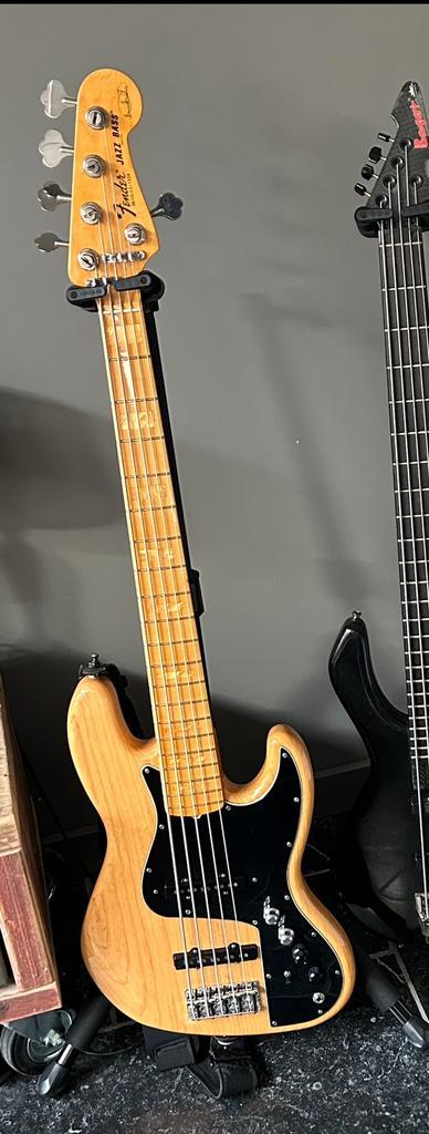 Fender jazz Marcus miller sign V, Muziek en Instrumenten, Snaarinstrumenten | Gitaren | Bas, Zo goed als nieuw, Ophalen of Verzenden