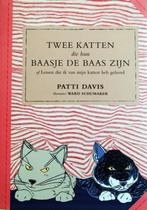 Patti Davis - Twee katten die hun baasje de baas zijn, Ophalen of Verzenden, Zo goed als nieuw, Katten, Patti Davis