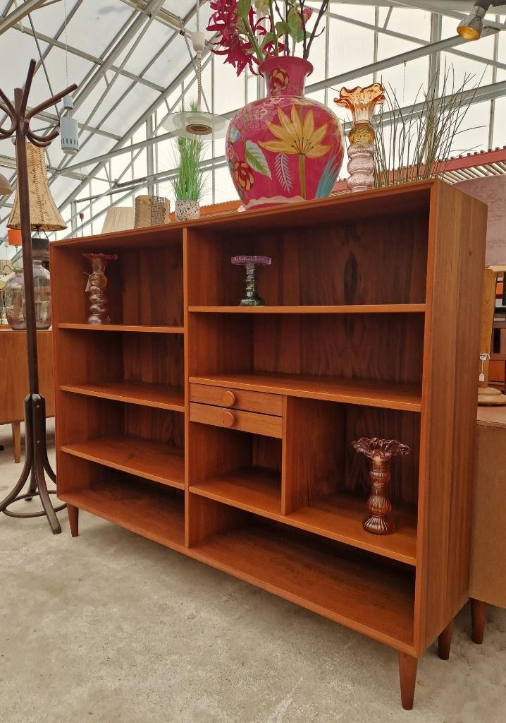 Deense vintage wandkast met twee laden., Huis en Inrichting, Kasten | Wandmeubels, Gebruikt, 100 tot 150 cm, Minder dan 150 cm