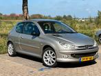 Peugeot 206 1.6 16V LPG 2005 nwe apk, Auto's, Voorwielaandrijving, 15 km/l, Zwart, Handgeschakeld