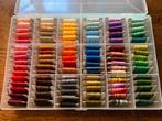 DMC dmc Borduurgaren borduurzijde doos bobbins, Hobby en Vrije tijd, Borduren en Borduurmachines, Ophalen of Verzenden, Borduurgaren of Zijde