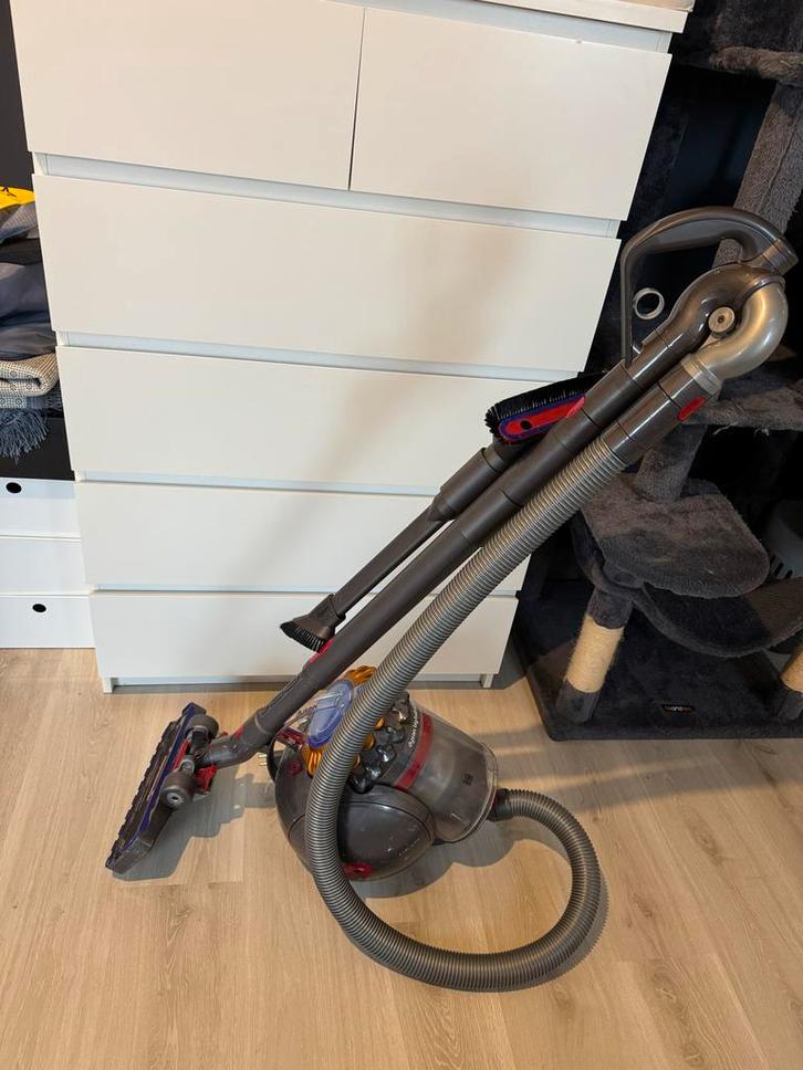 Dyson Big Ball Multi Floor+ Stofzuiger, Witgoed en Apparatuur, Stofzuigers, Gebruikt, Stofzuiger, Reservoir, Ophalen