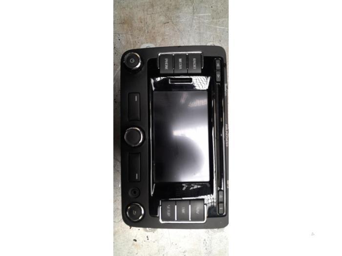 Radio van een Skoda Octavia, Auto-onderdelen, Elektronica en Kabels, Skoda, Gebruikt, 3 maanden garantie, Ophalen of Verzenden