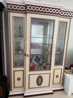 Elegante Italiaanse vitrinekast. WEG IS WEG, Huis en Inrichting, Kasten | Vitrinekasten, Ophalen, 100 tot 150 cm, 150 tot 200 cm