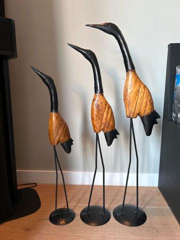 Decoratieve houten vogelbeelden set van 3 beschikbaar voor biedingen