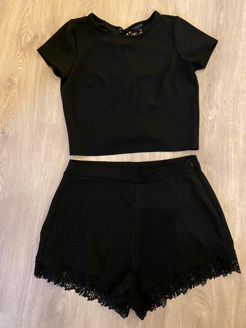 Zwart setje met broderie en kant., Kleding | Dames, Overige Dameskleding, Zo goed als nieuw, Ophalen of Verzenden