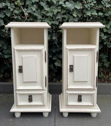 Set van 2 Vintage Nachtkastjes Kastjes Landelijk B&B Smal beschikbaar voor biedingen
