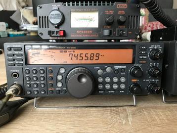 Kenwood TS-570D Zendontvanger + Kenwood TM-241E beschikbaar voor biedingen