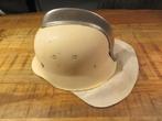 Vintage oude witte Duitse? Brandweerhelm Helm, Ophalen of Verzenden, Overige soorten, Nederland, Helm of Baret