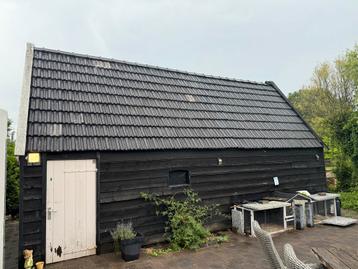 Betonnen Dakpannen gratis afhalen beschikbaar voor biedingen