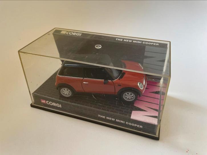 Model New MINI Cooper R50, rood, Corgi 1/37 (BMW Austin new), Hobby en Vrije tijd, Modelauto's | 1:32, Zo goed als nieuw, Auto