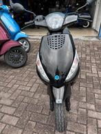 goede zipp. Geel kenteken, Fietsen en Brommers, Scooters | Piaggio, Ophalen, Maximaal 45 km/u, Zip, Zo goed als nieuw