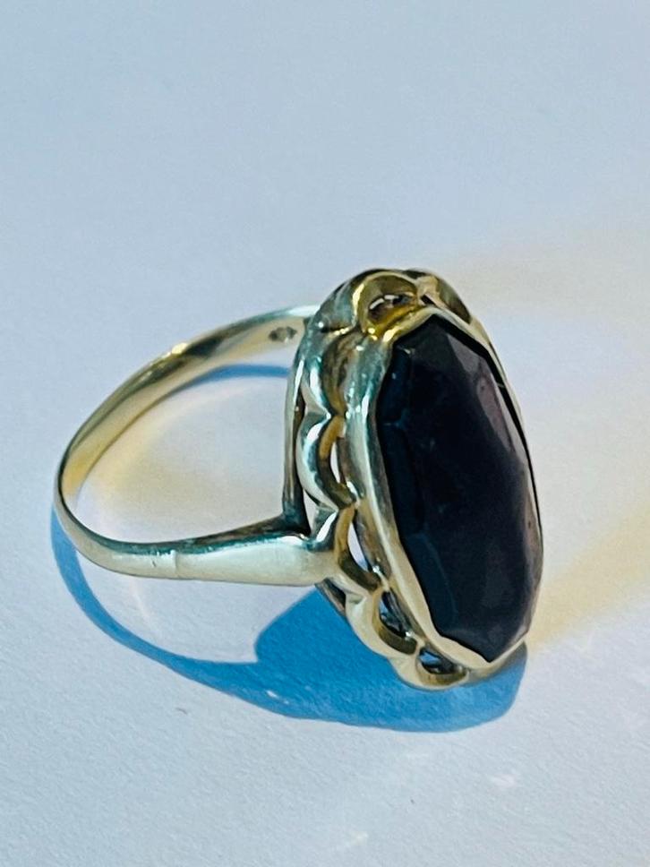 Antieke Gouden Ring 14K met Granaat, Sieraden, Tassen en Uiterlijk, Ringen, Gebruikt, Dame, 18 tot 19, Goud, Met edelsteen, Ophalen of Verzenden