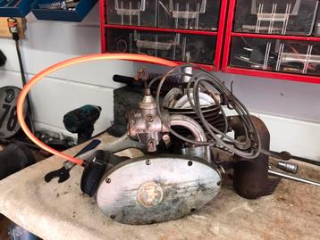 Hulpmotoren voor op een fiets beschikbaar voor biedingen