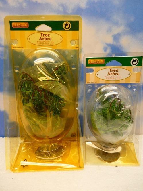 2 x lemax Weeping Willows kerstdorp bomen scenery accessoire, Diversen, Kerst, Zo goed als nieuw, Ophalen of Verzenden