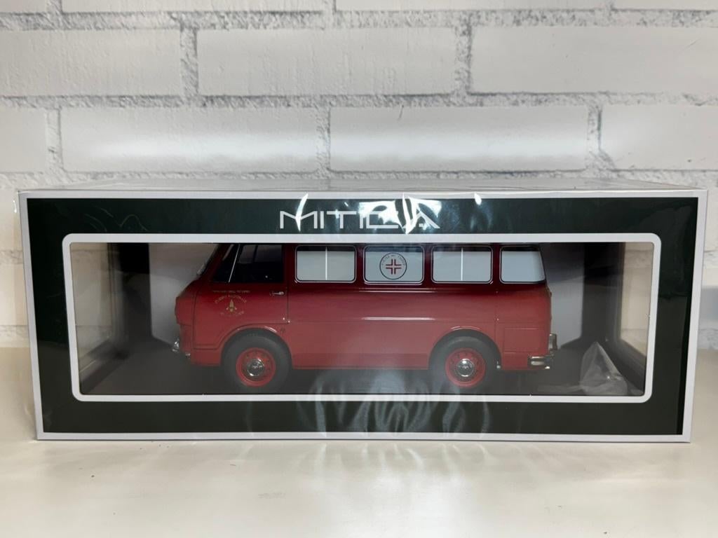 MITICA 1:18 ALFA ROMEO F12 MINIBUS BRANDWEER AMBULANCE, Ophalen of Verzenden, Nieuw, Auto, Overige merken
