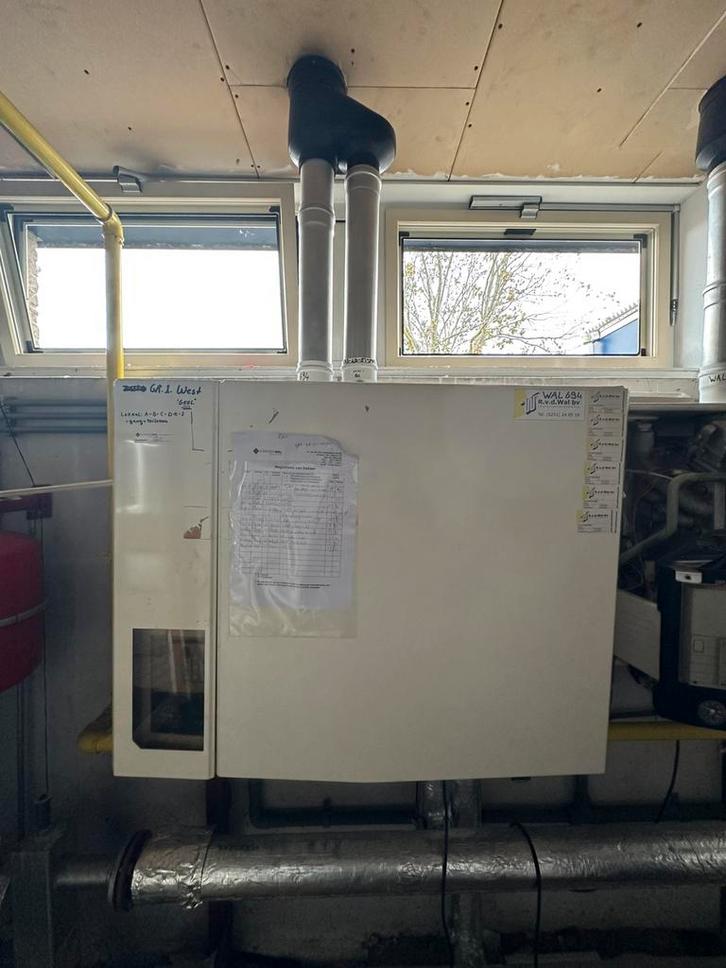 CV installatie Nefit Fasto, Doe-het-zelf en Verbouw, Ventilatie en Afzuiging, Gebruikt, Afzuiger, Ophalen