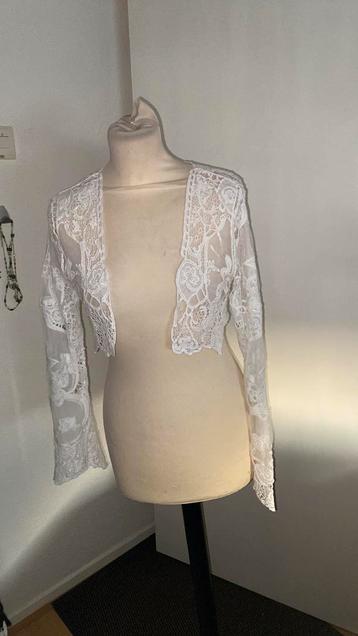 Nieuw witte bolero mt s beschikbaar voor biedingen