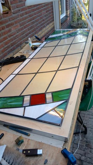 Glas in lood beschikbaar voor biedingen