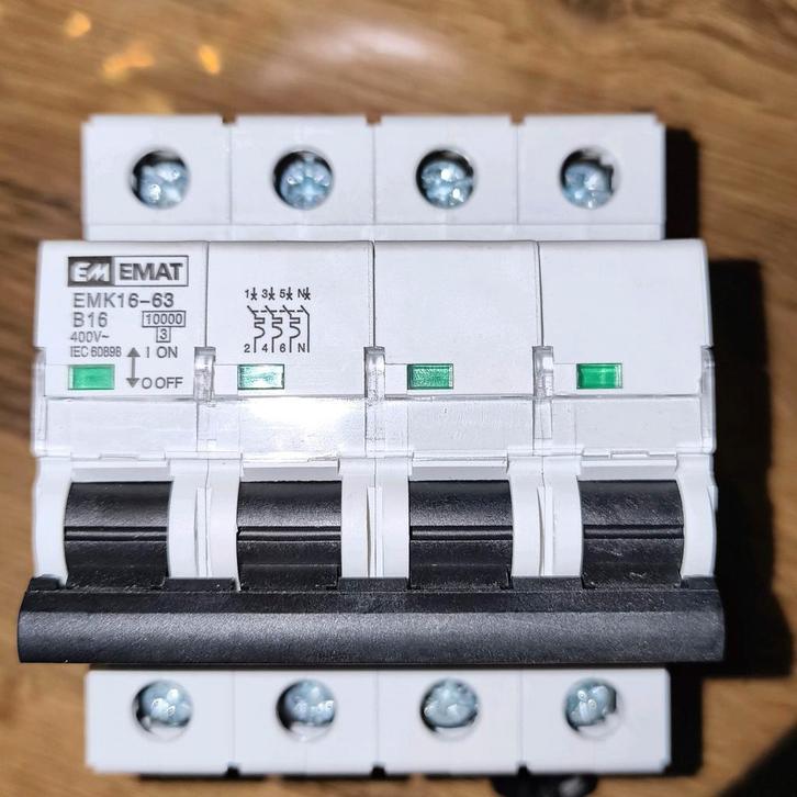 16A Krachtgroep Automaat - B Karakteristiek, Doe-het-zelf en Verbouw, Elektra en Kabels, Zo goed als nieuw, Overige typen, Ophalen of Verzenden
