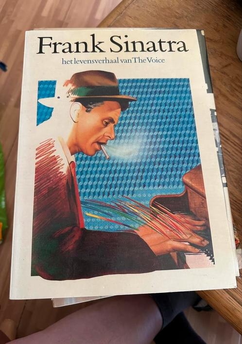 Frank Sinatra “The Voice” Levensverhaal, Boeken, Muziek, Zo goed als nieuw, Artiest, Ophalen of Verzenden