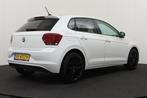 Volkswagen Polo 1.0 TSI 96 PK Black-Style Carplay Navi Adapt, Voorwielaandrijving, Stof, Gebruikt, 1045 kg