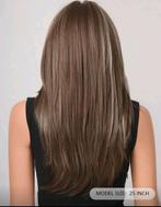 Mooie bruine pruik met highlights, Sieraden, Tassen en Uiterlijk, Uiterlijk | Haarverzorging, Ophalen of Verzenden, Nieuw, Pruik of Haarverlenging