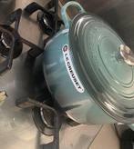 Le Creuset pan 28 cm kleur ocean, Huis en Inrichting, Keuken | Potten en Pannen, Ophalen of Verzenden, Zo goed als nieuw, Gietijzer