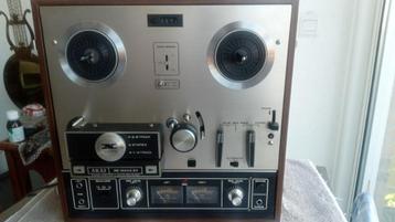 Recorder  Akai X 201 D  Autoreverse  Stereo in goede  staat. beschikbaar voor biedingen