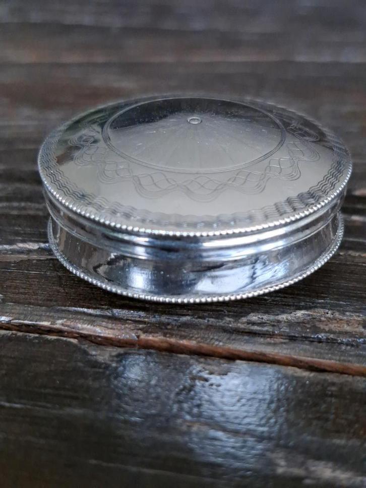 Antiek Zilveren Pillendoosje 1827, Antiek en Kunst, Antiek | Goud en Zilver, Zilver, Ophalen of Verzenden