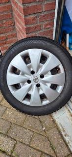 4x velgen met wieldop en winterband. Toyota Yaris, Ophalen, Gebruikt, Toyota
