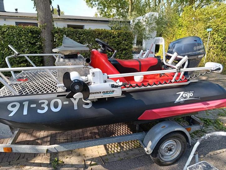 Zego sportvis catamaran te koop!, Watersport en Boten, Hengelsport | Roofvissen, Zo goed als nieuw, Overige typen, Ophalen