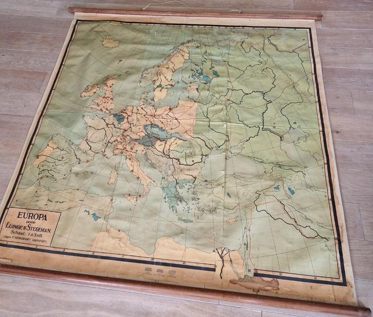 Grote oude wandkaart Europa Luinge en Stegeman 190 x 200 cm, Antiek en Kunst, Antiek | Schoolplaten, Aardrijkskunde, Ophalen