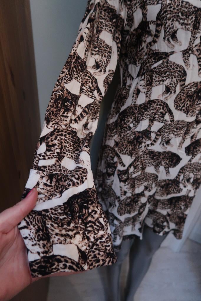 prachtig jurkje met tijgers creme bruin HM 38, Kleding | Dames, Maat 38/40 (M), Bruin, Ophalen of Verzenden, Zo goed als nieuw