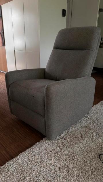 Relaxfauteuil lichtgrijs traploos electrisch verstelbaar beschikbaar voor biedingen