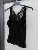 Zwarte top met kant - Maat L, Zwart, Maat 42/44 (L), Ophalen of Verzenden, Zonder mouw