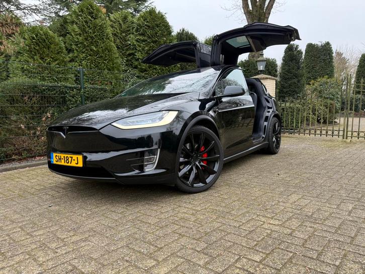 Tesla Model X Black on Black, 22” velgen, Garantie, 2.5 comp, Auto's, Tesla, Particulier, Model X, 360° camera, 4x4, ABS, Achteruitrijcamera