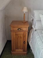 2 oud grenen nachtkastjes met kastdeurtje en lade, Ophalen, Gebruikt, Hout, Minder dan 45 cm