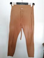 Studio anneloes travelstof broek M camel, Kleding | Dames, Broeken en Pantalons, Lang, Maat 38/40 (M), Bruin, Zo goed als nieuw