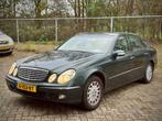 Mercedes-Benz E240 Avantgarde AUTOMAAT, S-153-RT, Auto's, Mercedes-Benz, Automaat, Achterwielaandrijving, Gebruikt, Overige brandstoffen
